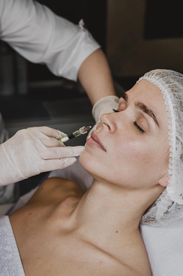 rinomodelacion rinoplastia sin cirugia no quirirgico correcion nariz tratamientos clinicas esteticas colombia centros medicos esteticos 768x1154